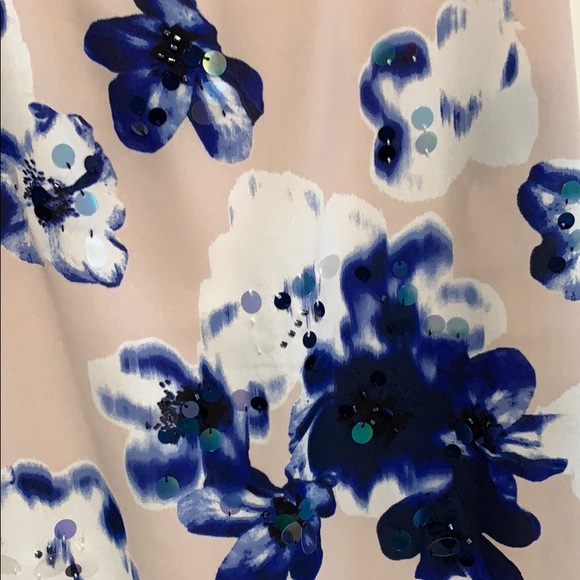 Express Floral Tank - Picture 2 of 4